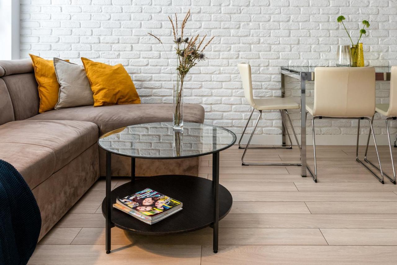 Apartamenty-wroc Golden House *